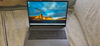 Portátil Lenovo IdeaPad Slim 3 16IAH8 Gris/Plata