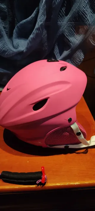 Dos Cascos de esquí rosa talla M y blanco talla L