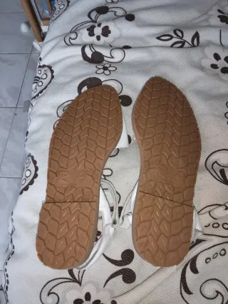 Sandalias Ria blancas talla 39