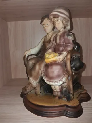 Figura de época 2 niños