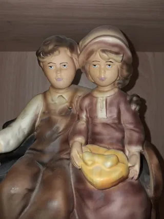 Figura de época 2 niños