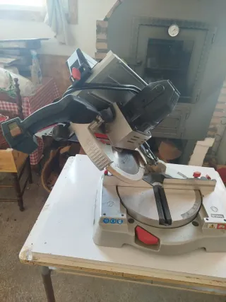 Ingletadora Telescópica Wurth 1500W