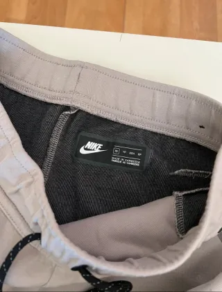 Nike Tech Fleece Gris