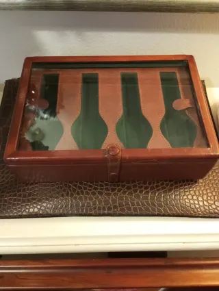 Caja antigua para guardar relojes marca Breton