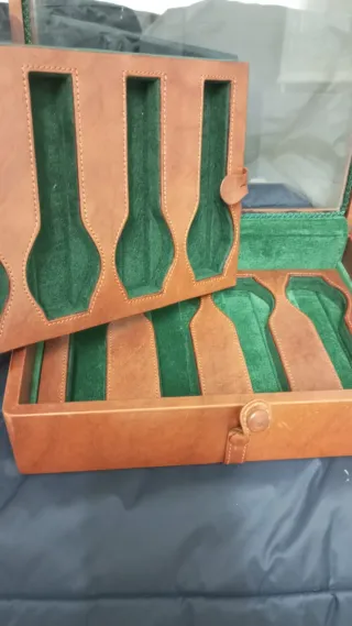 Caja antigua para guardar relojes marca Breton