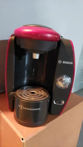 Cafetera Bosch Tassimo Roja