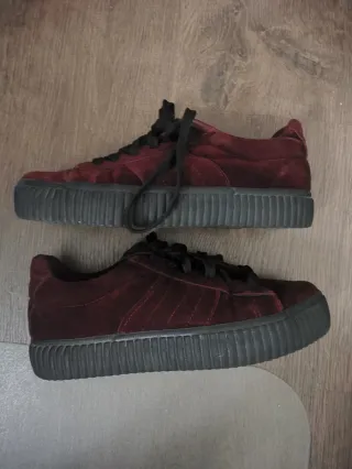 Zapatillas granates terciopelo