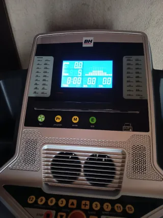 Cinta de correr BH Fitness