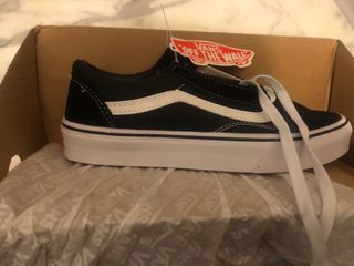 Zapatillas Vans Old Skool Negras y Blancas