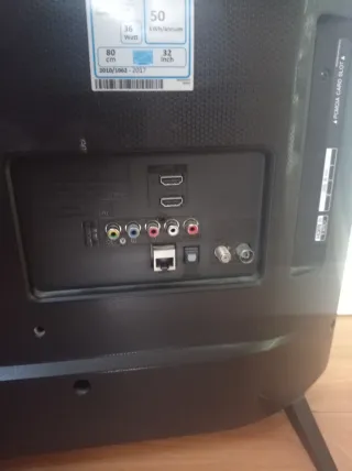 Televisión LG Negra 32 pulgadas smartv