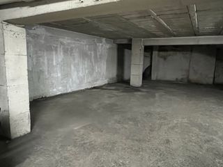 Plaza de garaje moto o coche pequeño calle Pino