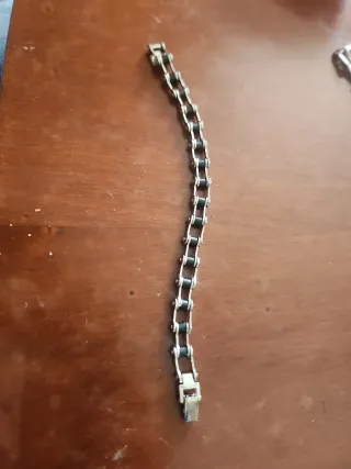 Bracciale in metallo stile catena