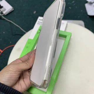 Cover Belkin SheerForce MagSafe iPhone 15 Pro Max