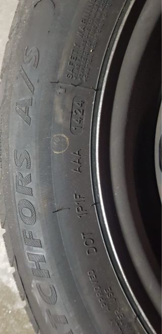 2 Neumáticos 215/65 R16 Como Nuevos