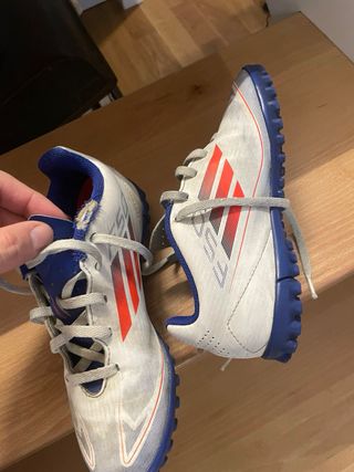 Botas de fútbol Adidas F50 multitaco T33