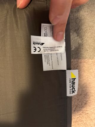 Cuna de viaje y colchón. Marca hauck