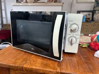 Microondas O.K. OMW2221W 1050W