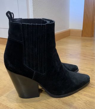 Botines negros de tacón