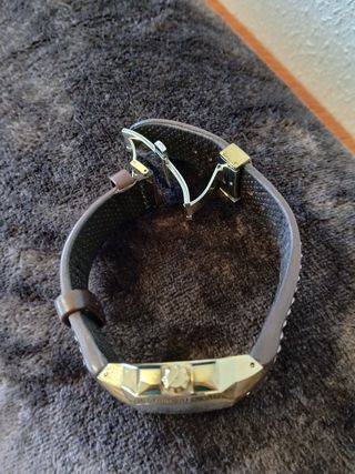 Reloj Lotus Mujer Dorado y Marrón