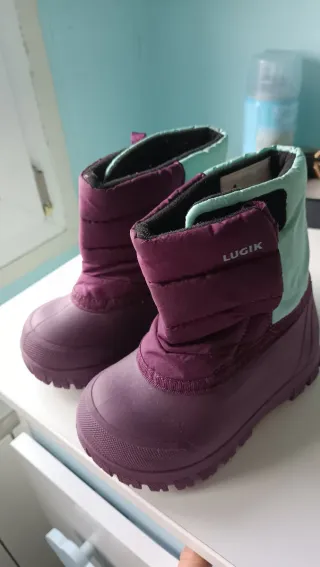 Botas de nieve moradas
