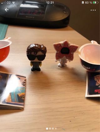 Funko Pop Steve Harrington y Demogorgon