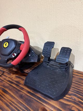 Volante Ferrari 458 Spider Thrustmaster