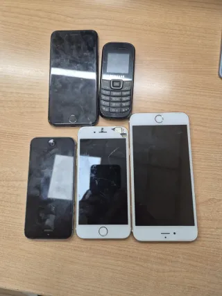 Lote 4 Móviles iPhone y Samsung