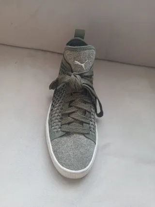 Zapatillas Puma grises y verdes