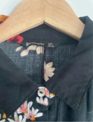 Vestido floral negro talla L, Stradivarius ( nuevo