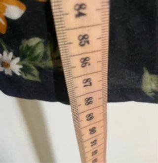 Vestido floral negro talla L, Stradivarius ( nuevo