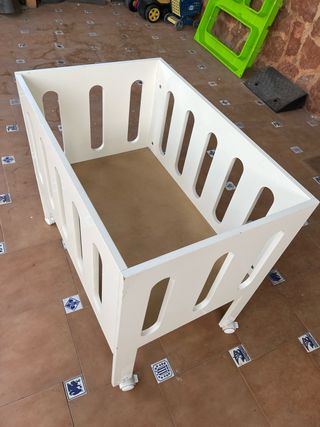 Minicuna madera blanca con ruedas