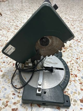 Sierra de corte ingletadora