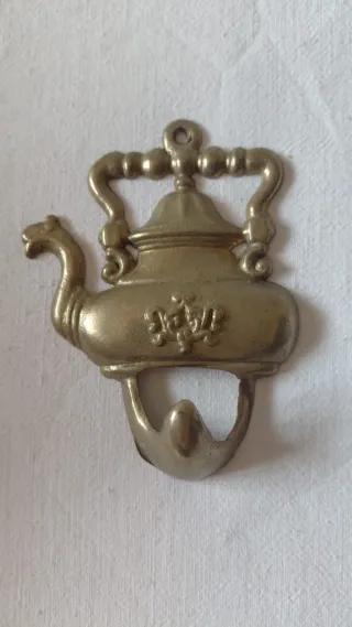 Coppia ganci vintage in metallo