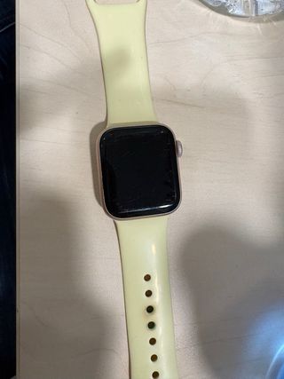 Apple Watch Series 4 Dorado