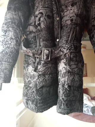 Abrigo Desigual Negro y Gris