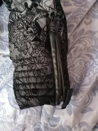 Abrigo Desigual Negro y Gris