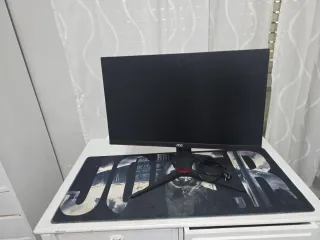 Monitor AOC 24 Full HD 144Hz