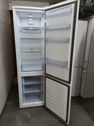 Nevera Beko 200x60cm A++ no Frost con Garantia