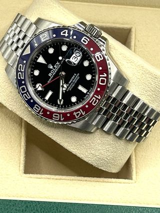 Rolex GMT Master II Pepsi 126710BLRO