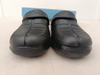 Zuecos Clement Salus Negros Talla 41