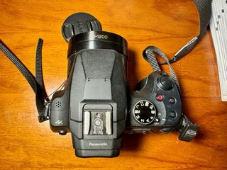 Cámara Panasonic Lumix DC-FZ82 Negra