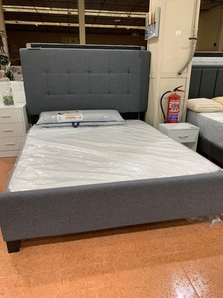 Cama tapizada gris 135*190 CM