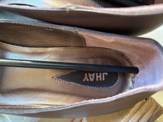 Zapatos con poco tacón Jhay marrones cuero