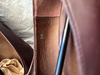 Zapatos con poco tacón Jhay marrones cuero