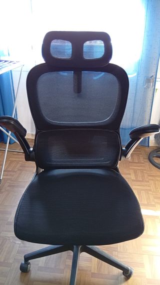 Silla de escritorio ergonómica negra