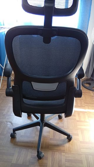 Silla de escritorio ergonómica negra