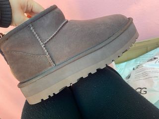 Stivali UGG Choco Brown con Plateau ultra mini