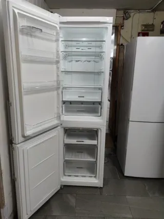 Nevera Whirlpool 200x60cm A++ no Frost Garantía