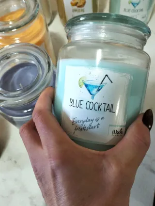 Candele profumate in vetro - 10€ cad.