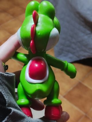 Figura Yoshi Grande Nintendo Mario Bros